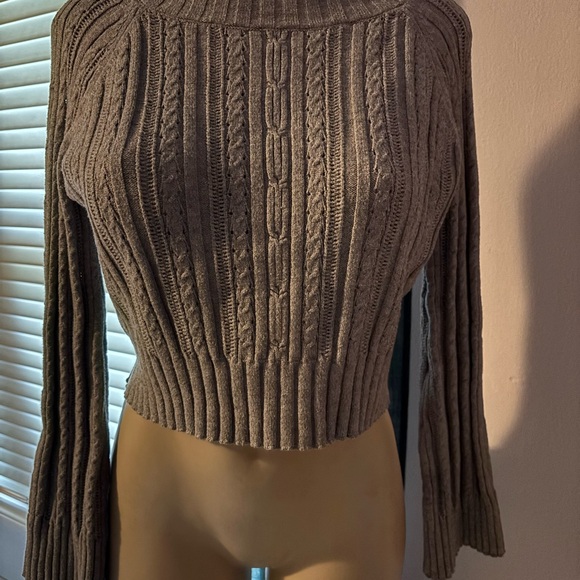 Lulu's Gray Off-the-Shoulder Ribbed Sweater - Picture 4 of 5